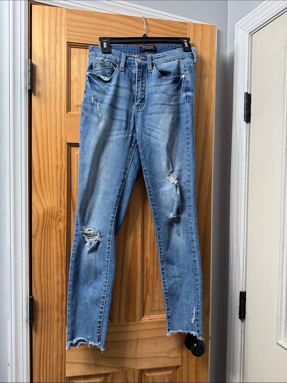 Judy Blue Light Blue Distressed Women’s Jeans